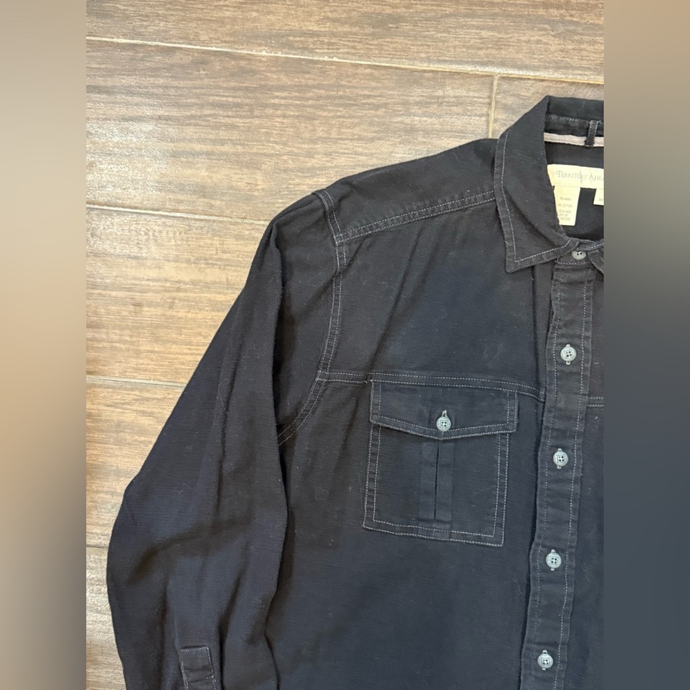 Territory Ahead Black Button Up Shirt Medium - Picture 6 of 10